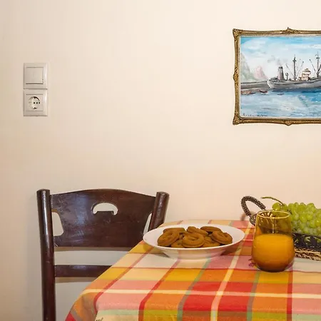 Palaiopolis House *