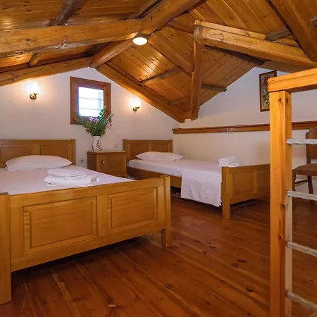 Palaiopolis House Ferienhaus Avlemonas