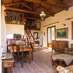 Palaiopolis House