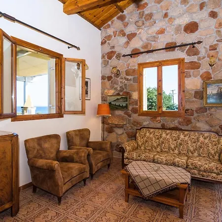 Palaiopolis House Nyaraló Avlémonasz