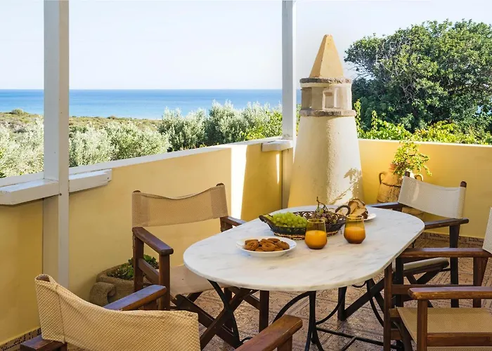 Palaiopolis House Casa de Férias Avlemonas